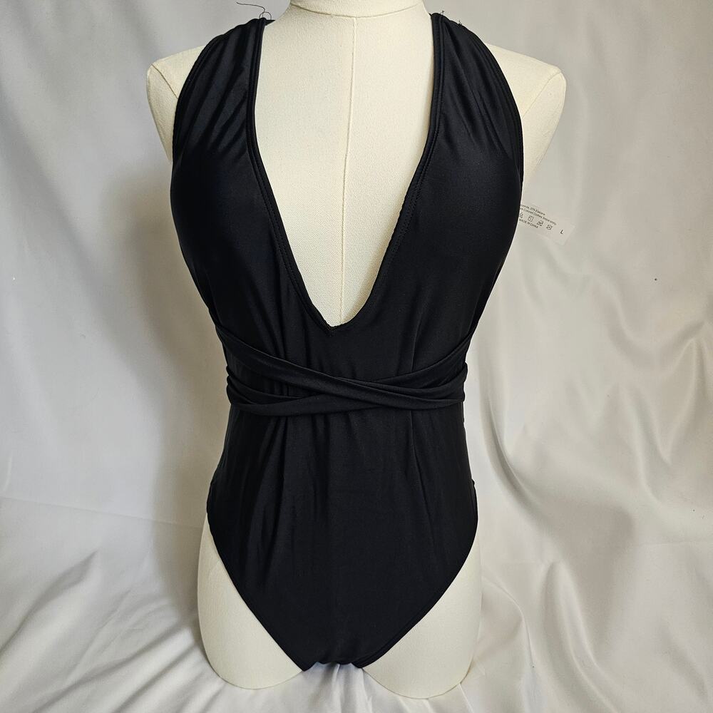 NWOT L Black Multi-way Convertible Plunging One-Piece